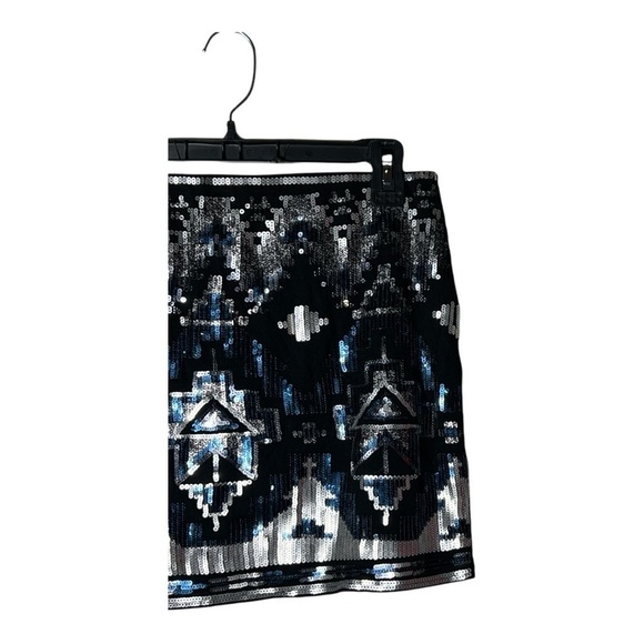 1807. EXPRESS ALL SEQUINS MINI LENGTH SKIRT BLACK/SILVER/BLUE IN COLOR SIZE‎ SM - Picture 7 of 8